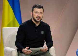 Ukrainian President Zelenskyy Commends Military for Increased Attacks on Russia news-03082024-133409