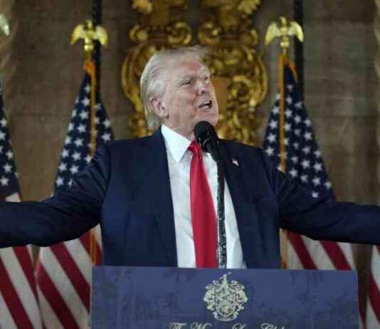 Arizona Prosecutor’s Mistake Halts Trump’s Potential Fifth Criminal Indictment news-19082024-121715