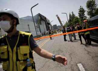 Safety Failures Blamed for Deadly Battery Plant Fire in South Korea news-23082024-132043