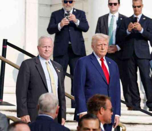 Trump Campaign Staff Involved in Altercation at Arlington National Cemetery news-28082024-020007