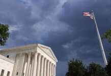Supreme Court Blocks Biden’s Plan to Reduce Student Loan Debt news-29082024-022026