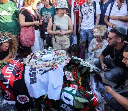 Israel Mourns Dead Hostages; Gaza Civilians Struggle for Safety: NPR World Update news-04092024-024109