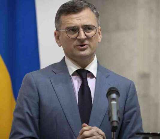 Ukraine’s Foreign Minister Resigns Amid Russian Strikes in Lviv: Updates & Analysis news-04092024-144235
