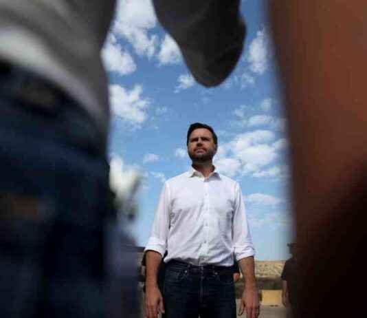 Exposing JD Vance’s False Claims About Haitian Immigrants news-10092024-201345