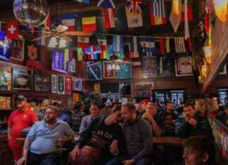 Undecided Voters: Reasons for Choosing Between Trump and Harris news-16092024-171705