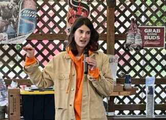 Lessons from a Democrat Winning in Trump Country: Insights for the Party news-19112024-220335