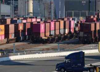 Trump’s Tariff Threats: Bluff or Existential Concern for Canada, Mexico, and China? news-28112024-114508