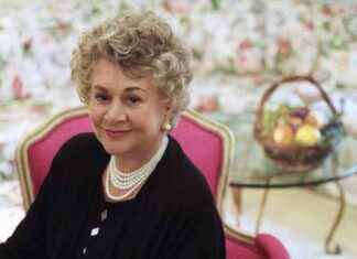 joan-plowright-award-winning-actor-of-enchanted-april-and-stalin-passes-away-at-95