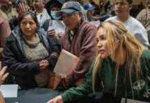 Organized Community Groups Form Strike Teams in Response to Trump’s Deportation Agenda organized-community-groups-form-strike-teams-in-response-to-trumps-deportation-agenda