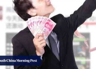 Chinese Bankers Advised to Stop Flaunting Wealth in Guidelines chinese-bankers-advised-to-stop-flaunting-wealth-in-guidelines